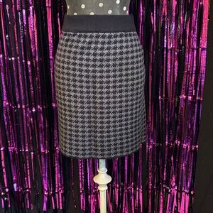 {Willi Smith} Black and Gray Houndstooth Skirt